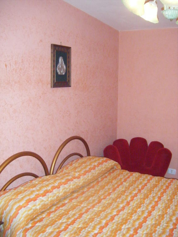 Villa Robinia Massafra Room photo